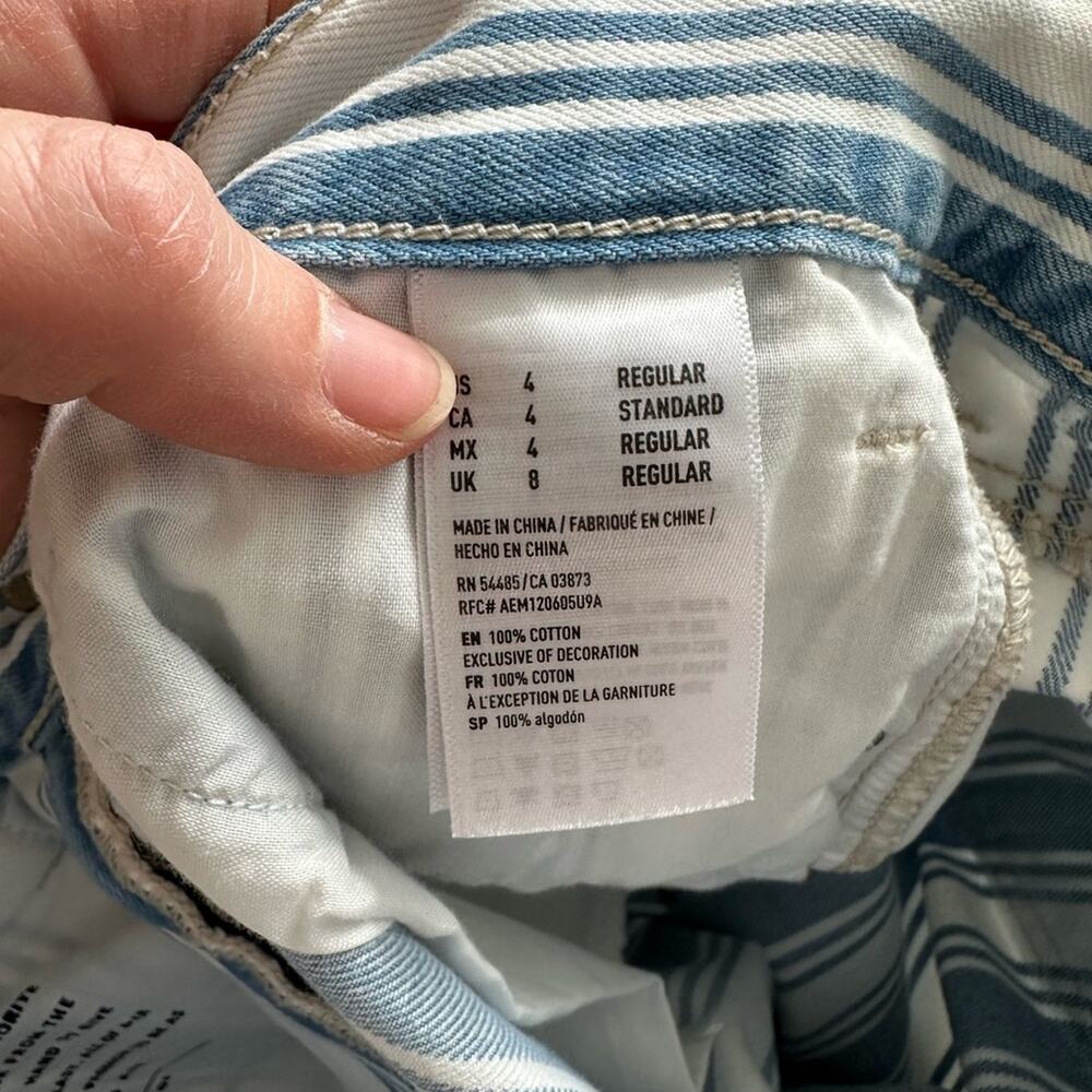 American Eagle Outfitters High Rise Mom Jean Stripes AEO - Picture 5 of 8